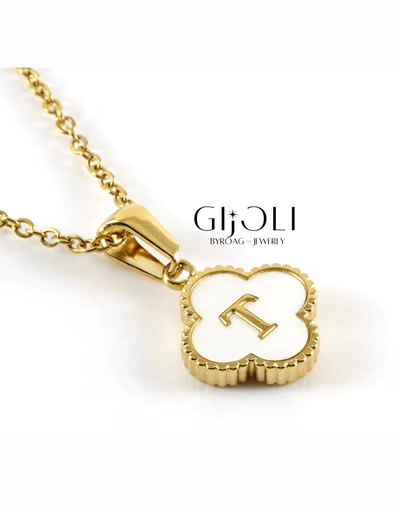 Inicial clover
