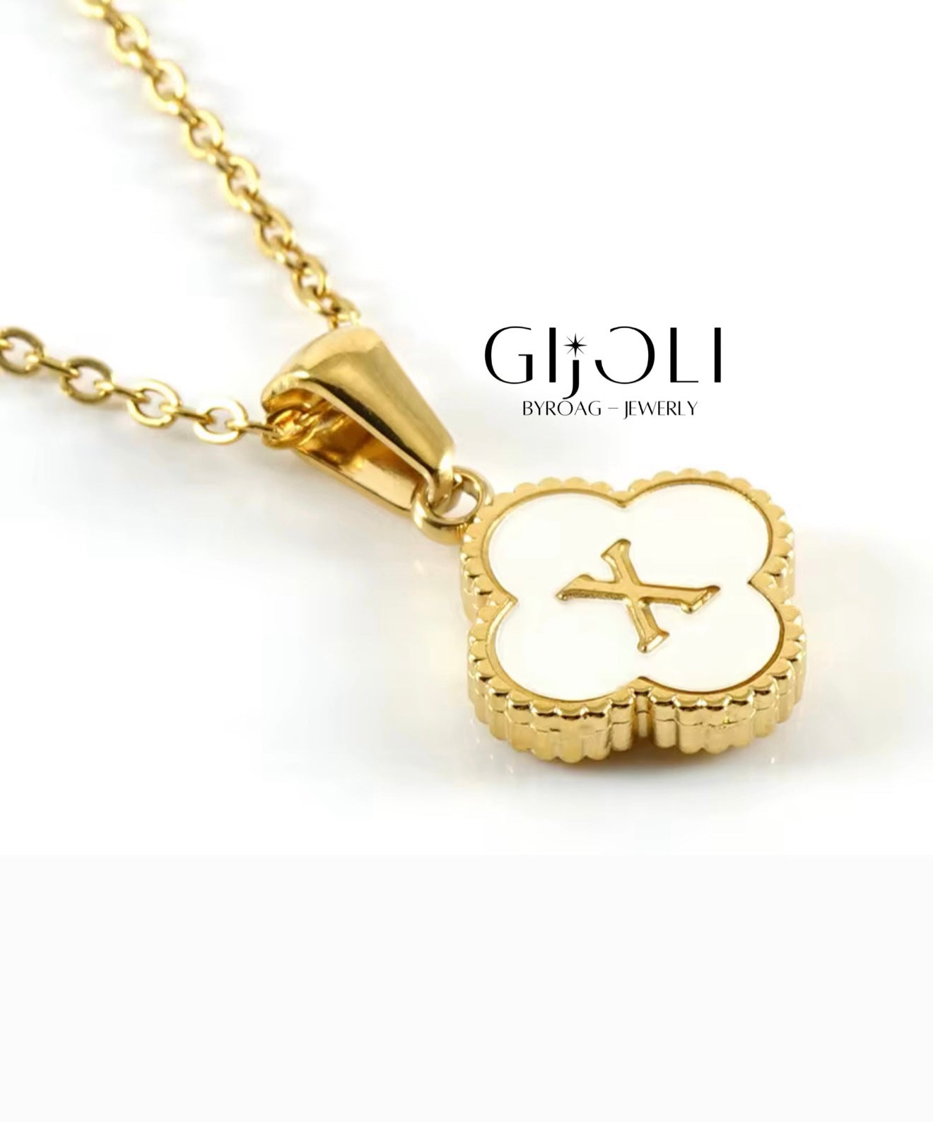 Inicial clover
