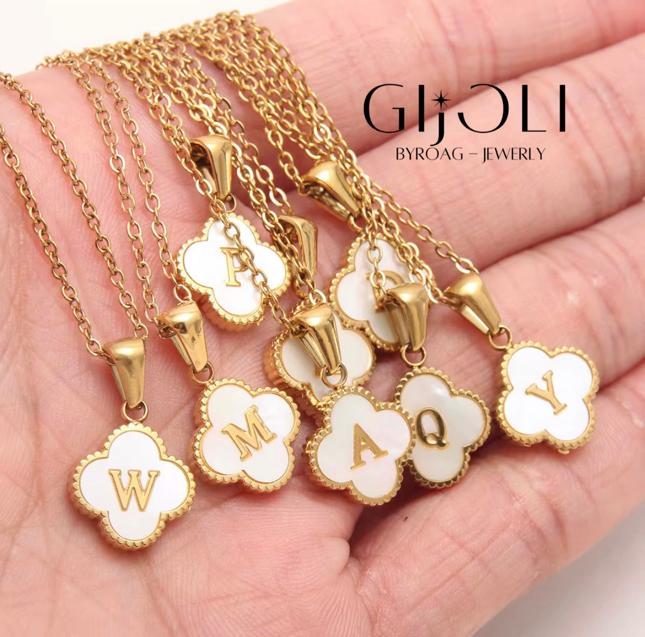 Inicial clover