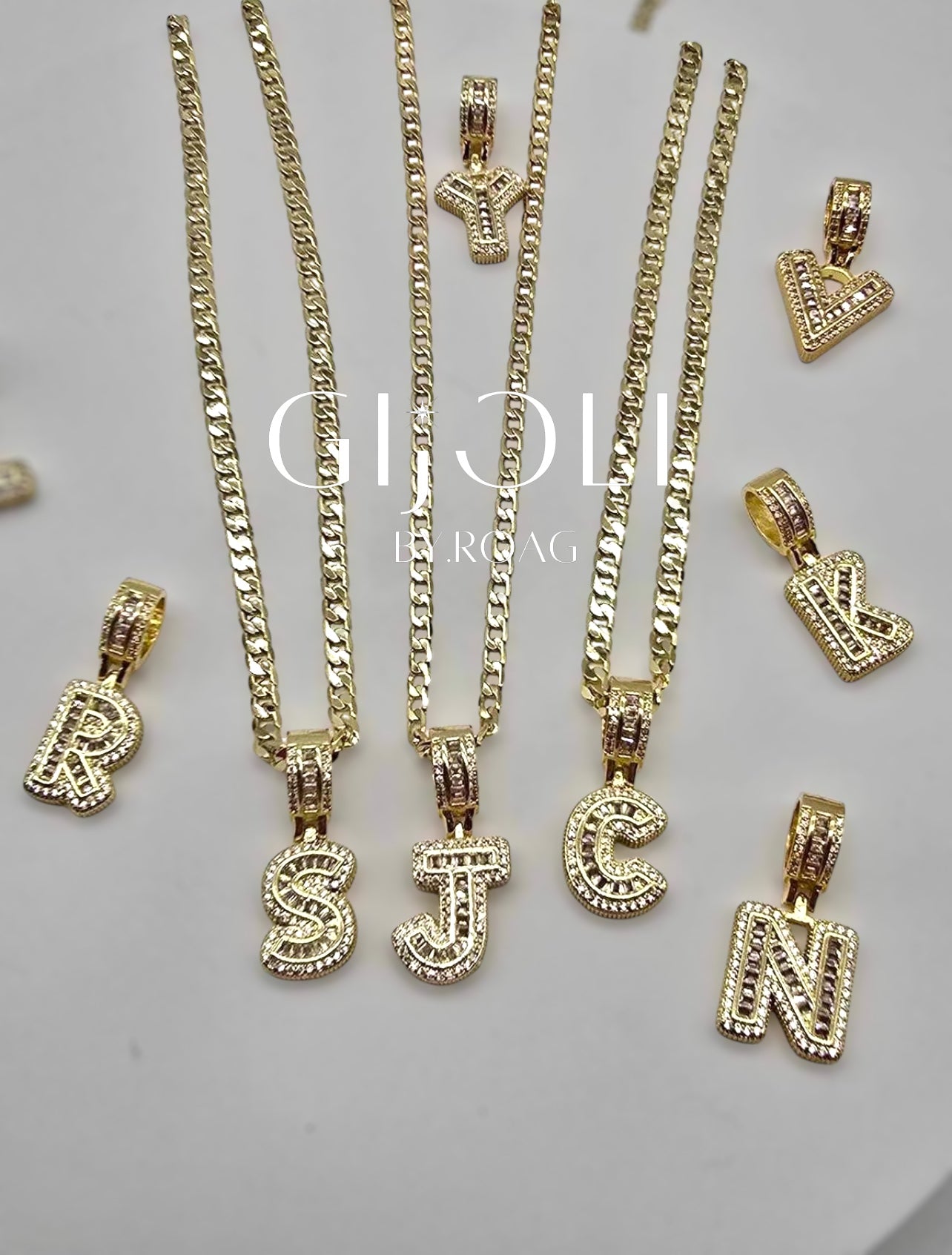 Iniciales de cristal