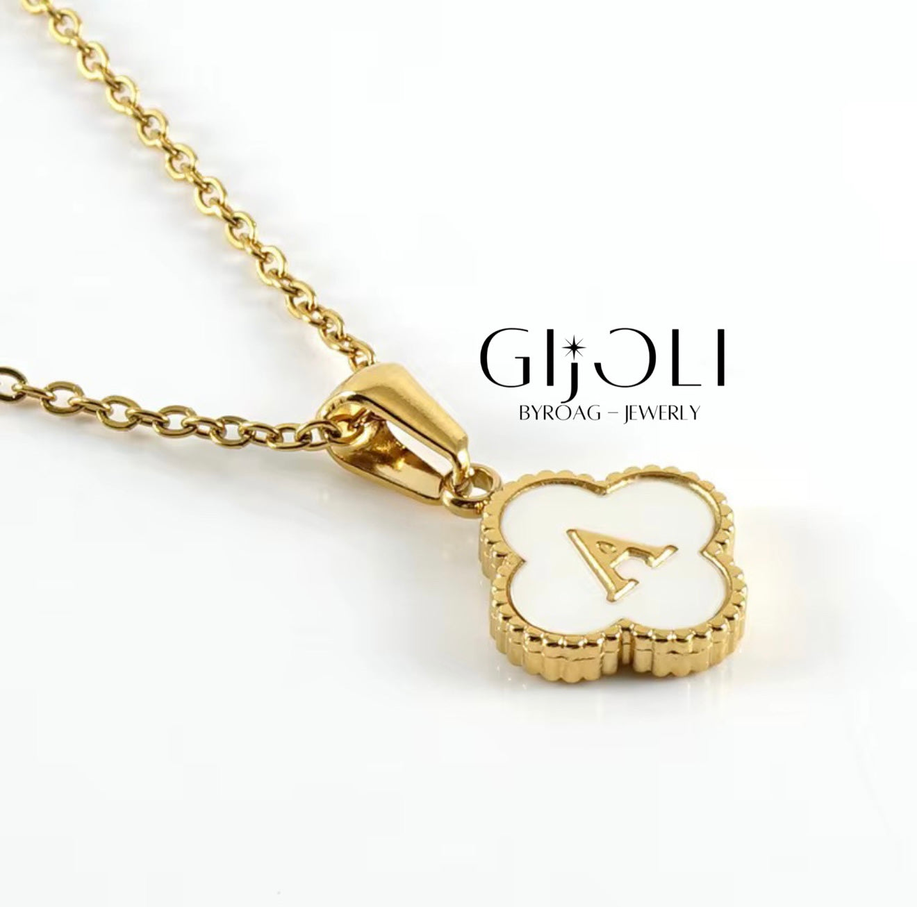 Inicial clover