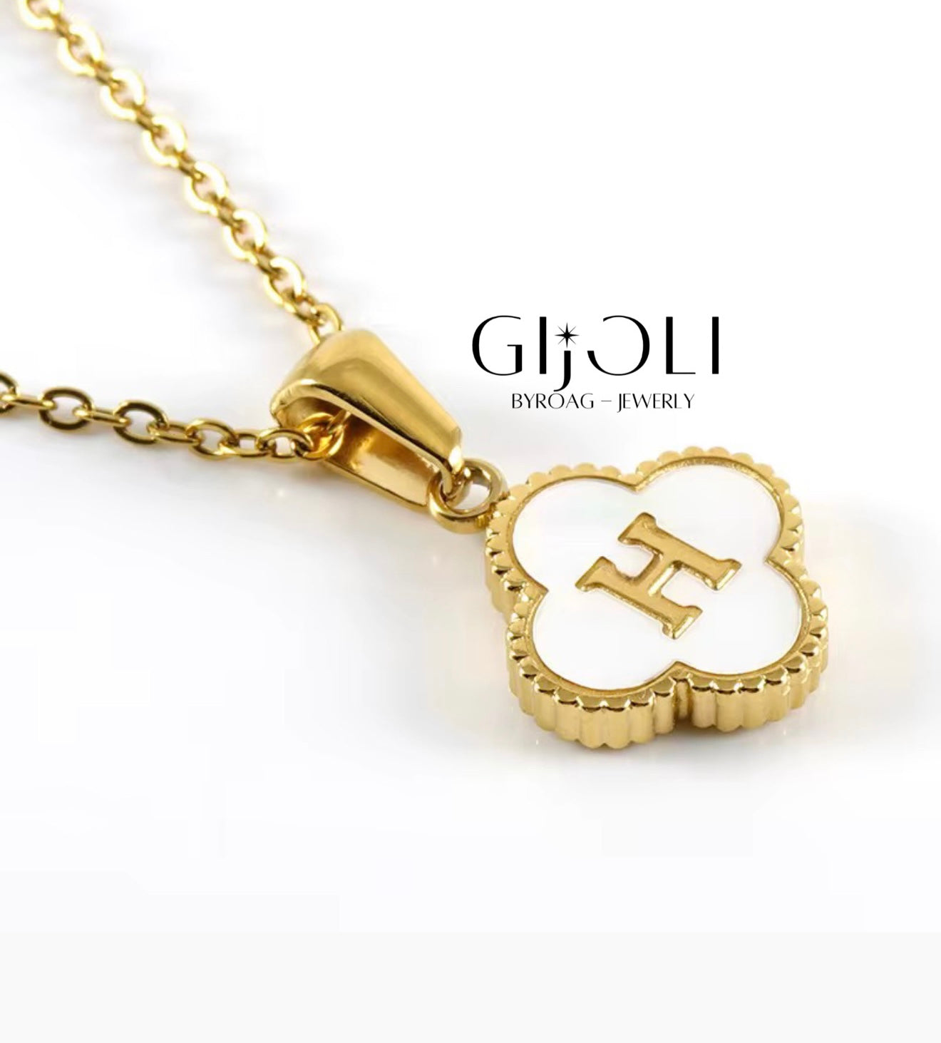 Inicial clover