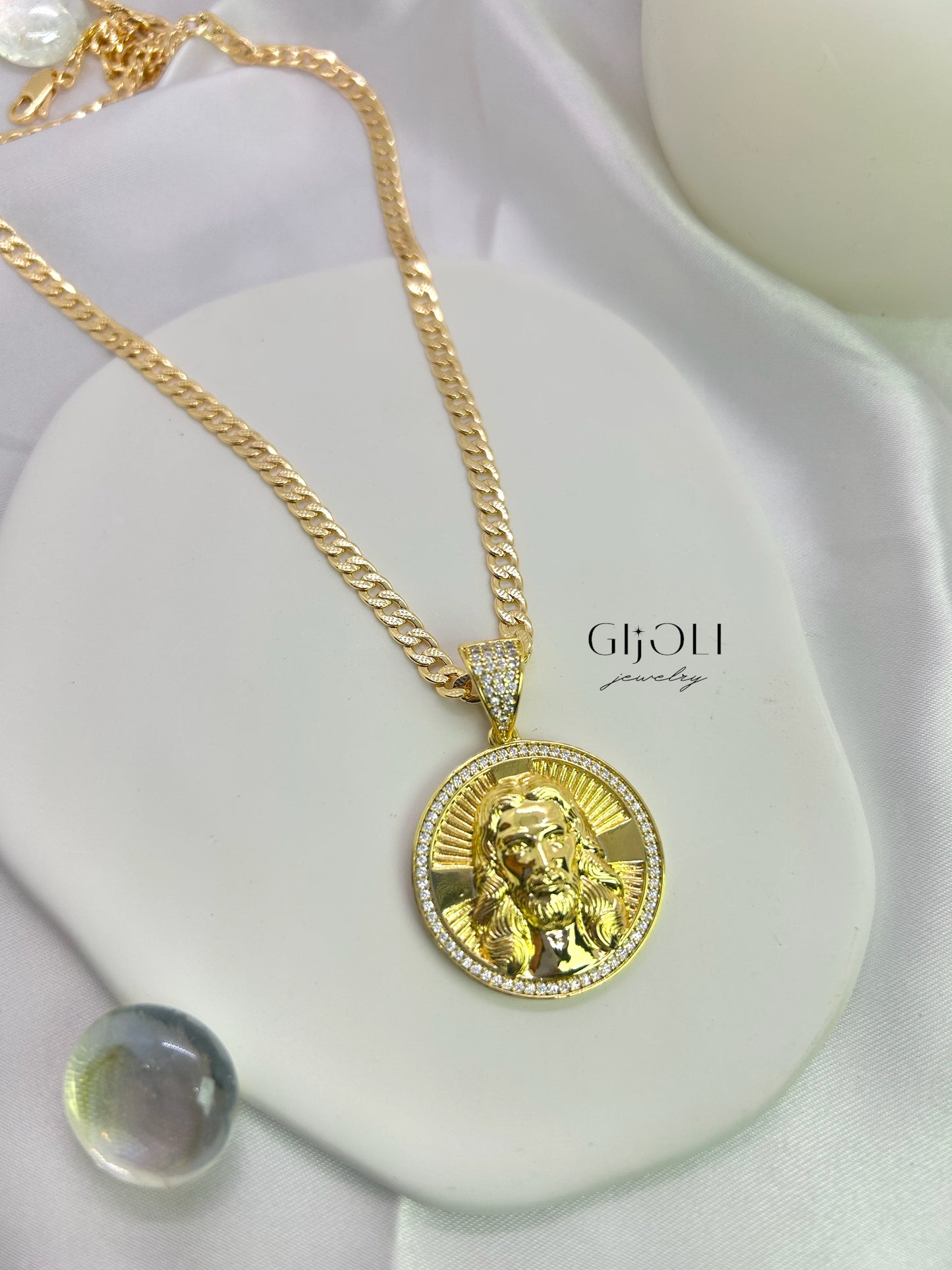 Cristo face chain