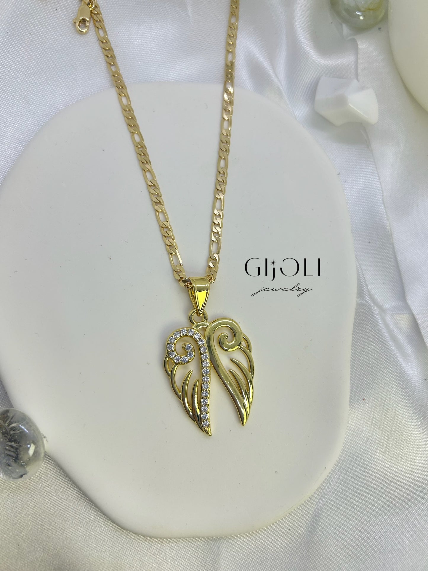 Alas de ángel chain