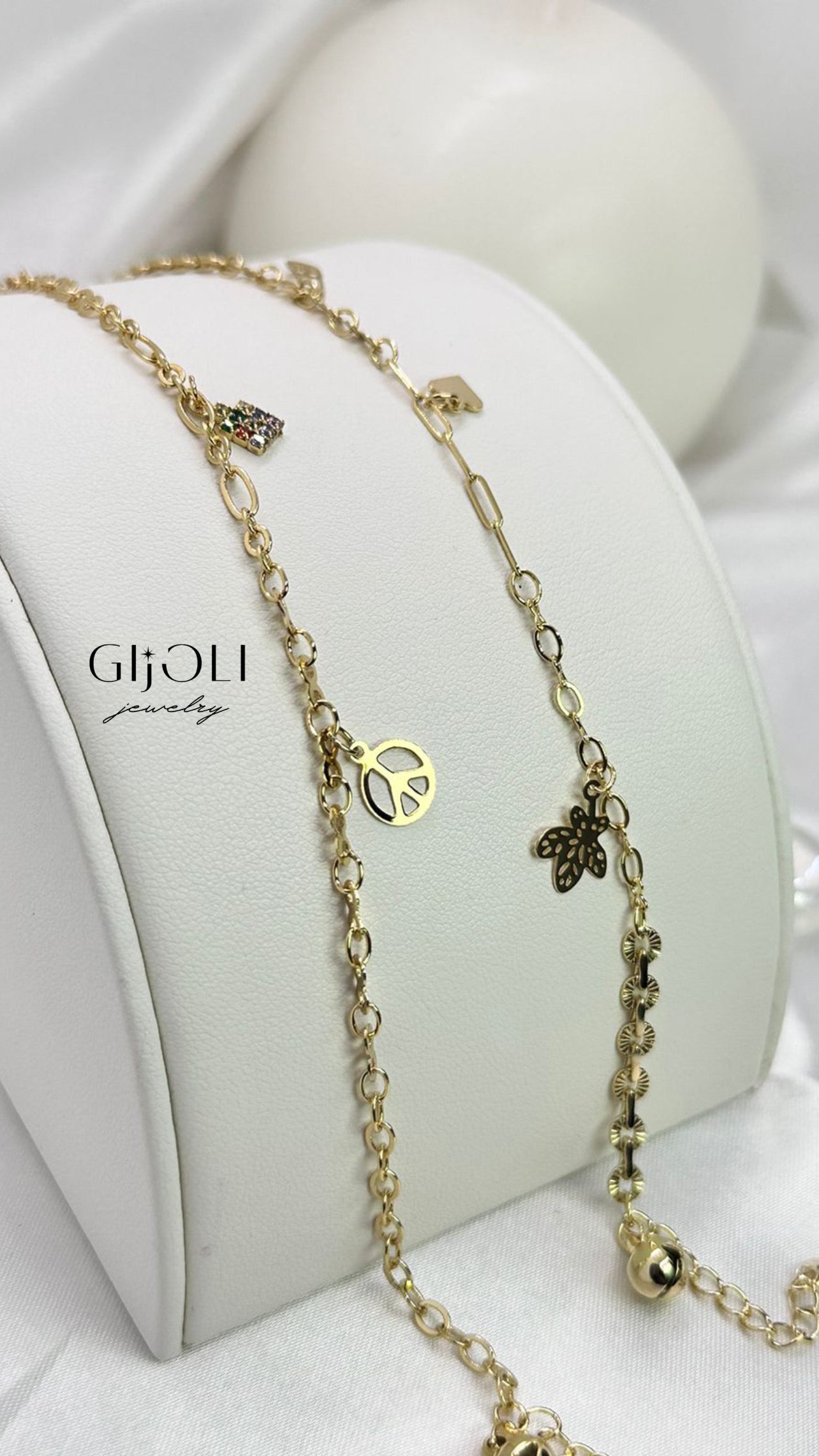 Tobillera charms