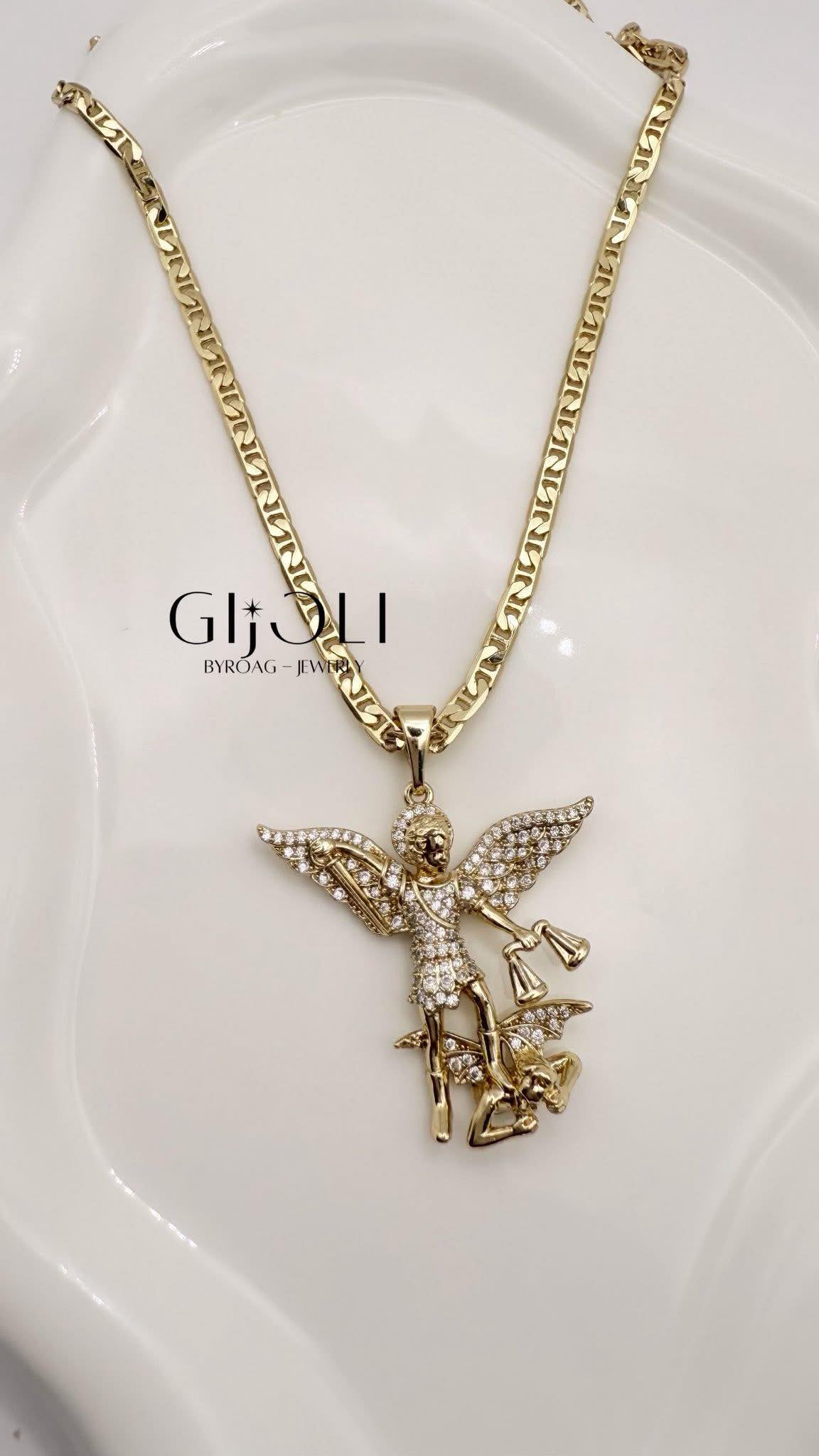 Cadena con medalla de San Miguel Arcángel