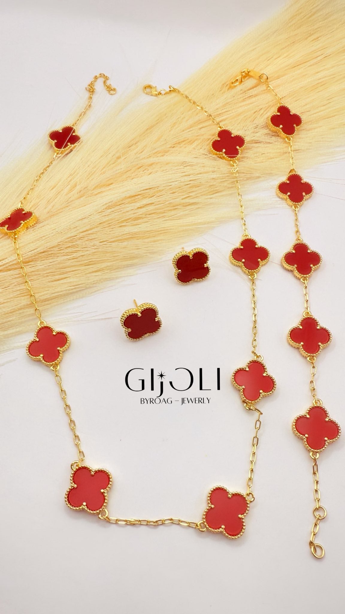 Set Clover (pantallas, pulsera y cadena)