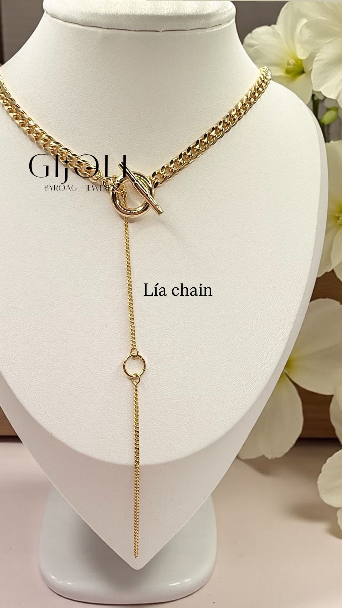 Lia Chain