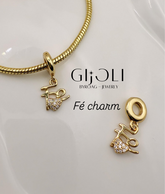 Fé charm