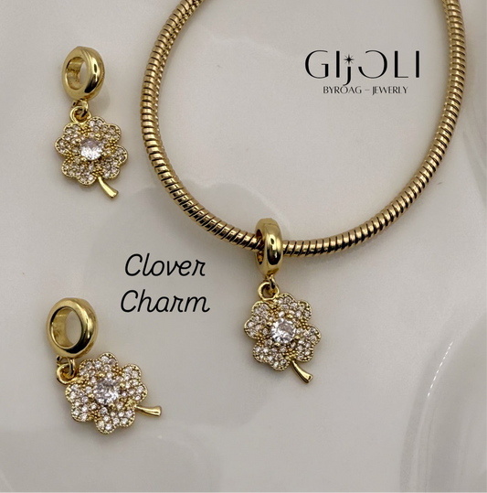 Clover charm
