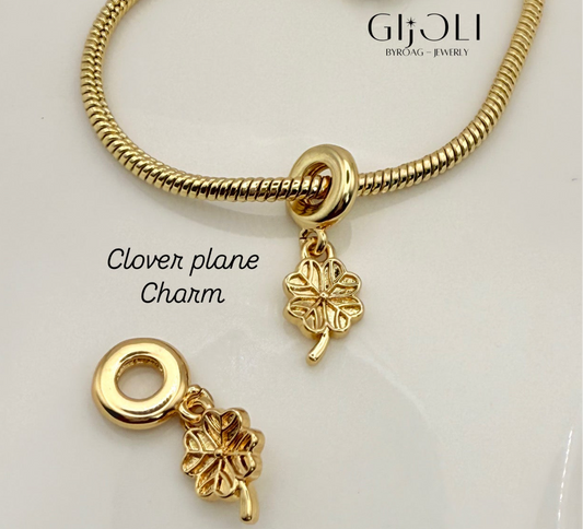 Clover dorado charm
