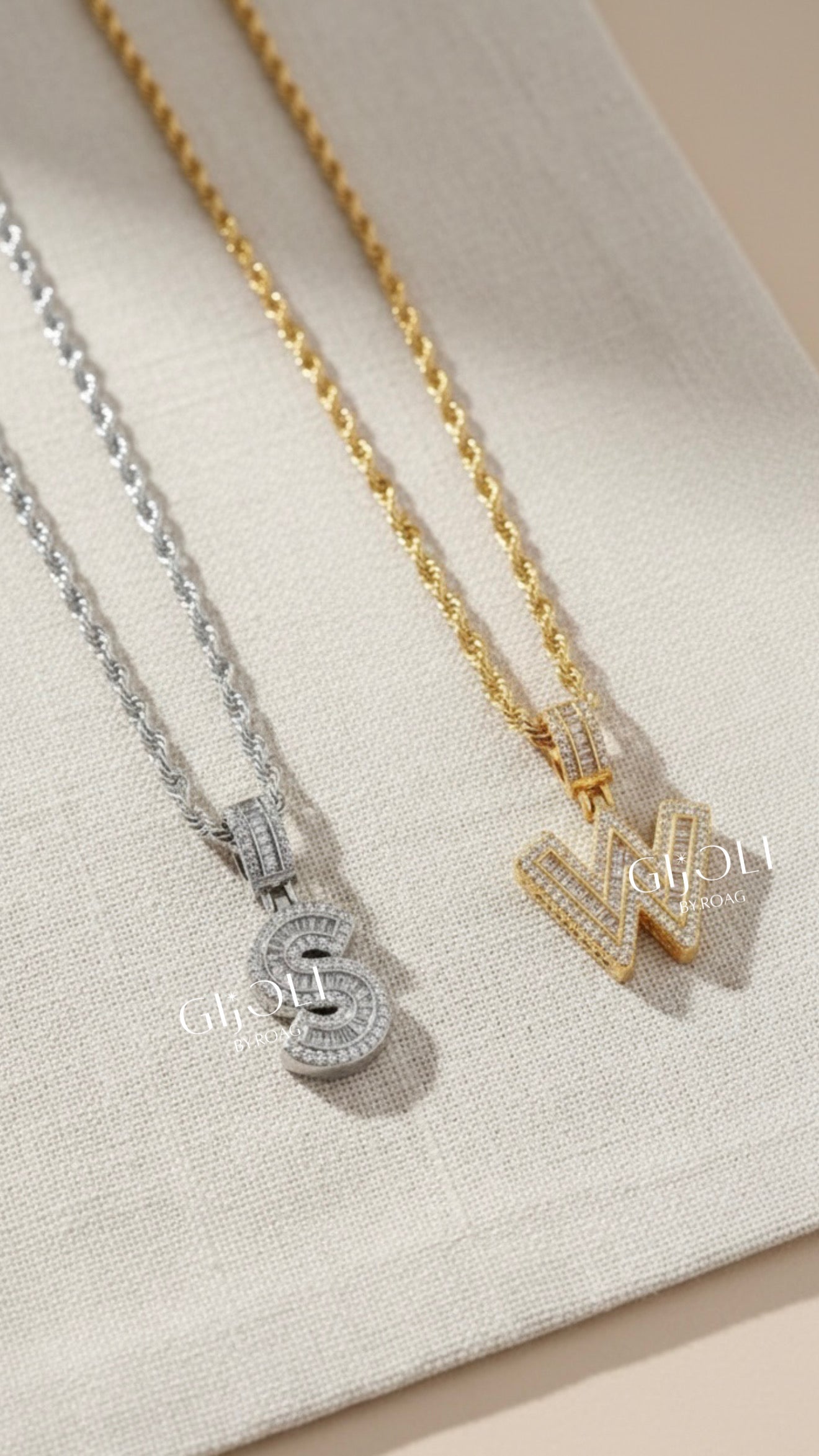 Iniciales de cristal