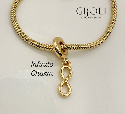 Infinito charm
